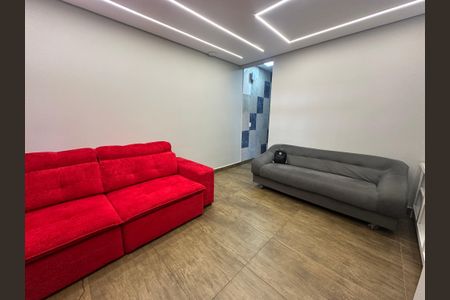 Sala de casa para alugar com 4 quartos, 277m² em Nova Aldeinha, Barueri