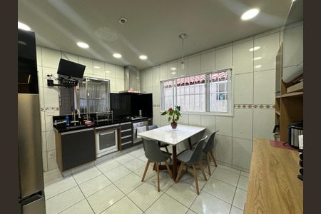 Casa para alugar com 277m², 4 quartos e 2 vagasCozinha