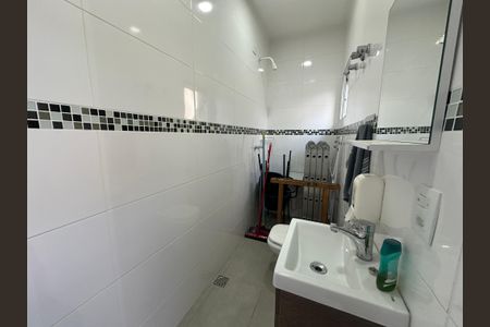 Casa para alugar com 277m², 4 quartos e 2 vagasBanheiro Social