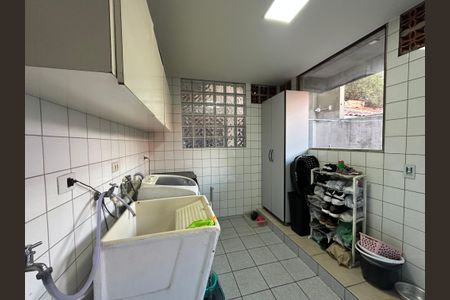 Casa para alugar com 277m², 4 quartos e 2 vagasÁrea de Serviço