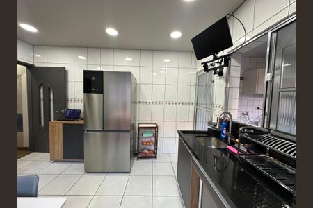 Casa para alugar com 277m², 4 quartos e 2 vagasCozinha