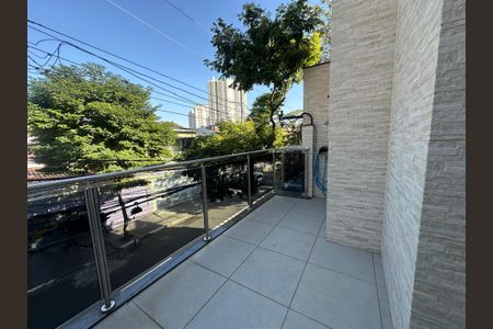 Casa para alugar com 277m², 4 quartos e 2 vagasVaranda