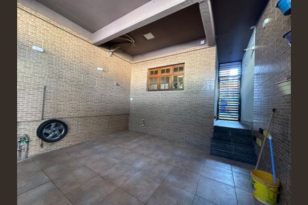 Casa para alugar com 277m², 4 quartos e 2 vagasGaragem