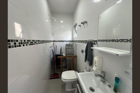 Casa para alugar com 277m², 4 quartos e 2 vagasBanheiro Social