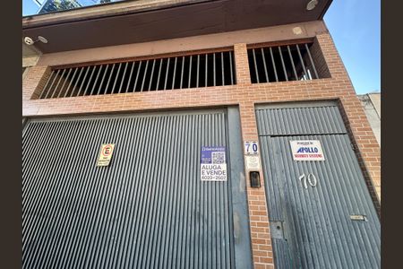 Casa para alugar com 277m², 4 quartos e 2 vagasFachada