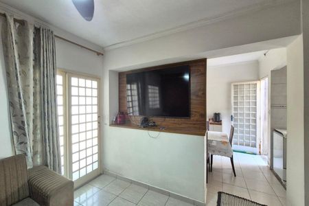Sala de casa para alugar com 3 quartos, 100m² em Conjunto Habitacional Vida Nova, Campinas
