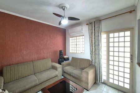 Sala de casa para alugar com 3 quartos, 100m² em Conjunto Habitacional Vida Nova, Campinas