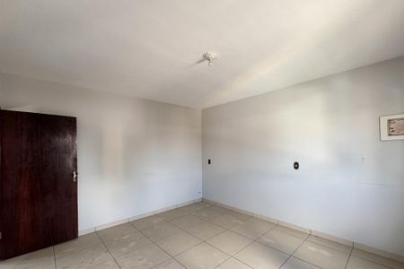 Casa à venda com 332m², 4 quartos e 2 vagasQuarto 3