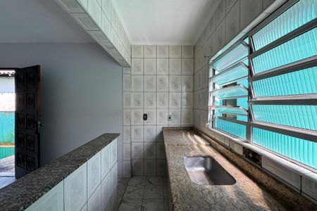 Casa à venda com 332m², 4 quartos e 2 vagasCozinha