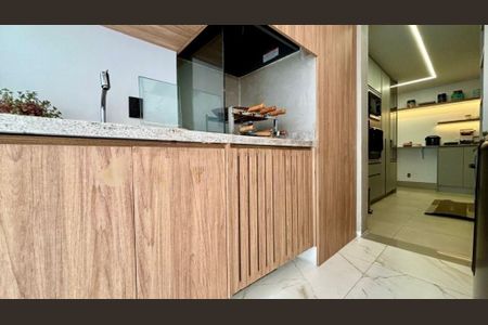 Apartamento à venda com 136m², 3 quartos e 2 vagas