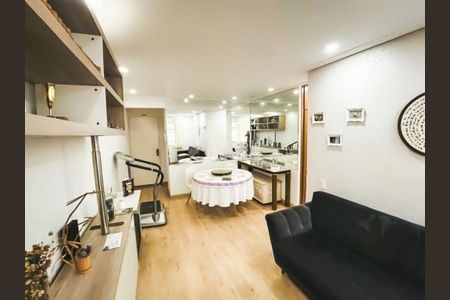 Apartamento à venda com 3 quartos, 75m² em Vila Sofia, São Paulo