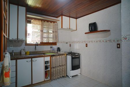 Casa de condomínio para alugar com 280m², 3 quartos e 2 vagasCozinha