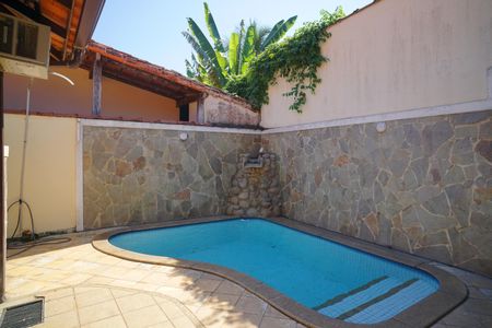 Casa de condomínio para alugar com 280m², 3 quartos e 2 vagasPiscina