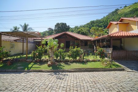 Casa de condomínio para alugar com 280m², 3 quartos e 2 vagasFachada