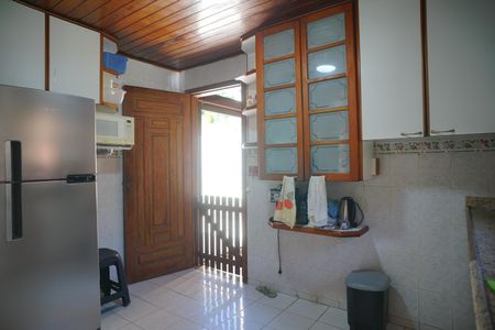 Casa de condomínio para alugar com 280m², 3 quartos e 2 vagasCozinha