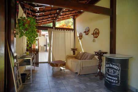 Casa de condomínio para alugar com 280m², 3 quartos e 2 vagasVaranda