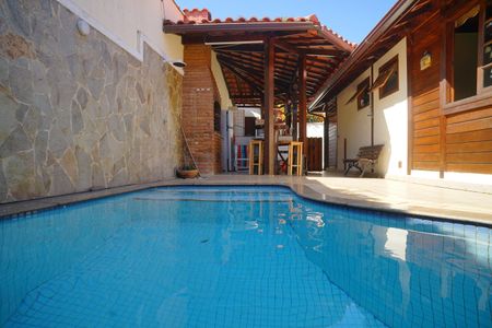 Casa de condomínio para alugar com 280m², 3 quartos e 2 vagasPiscina