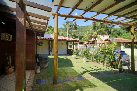 Casa de condomínio para alugar com 280m², 3 quartos e 2 vagasÁrea externa