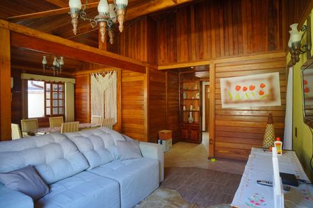 Casa de condomínio para alugar com 280m², 3 quartos e 2 vagasSala