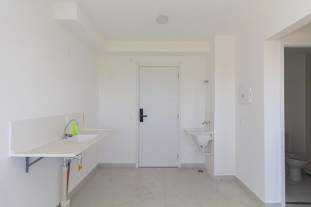 Apartamento para alugar com 32m², 2 quartos e sem vaga Apartamento para alugar com 32m², 2 quartos e sem vagaSala/Cozinha