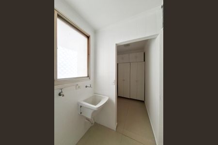 Apartamento para alugar com 70m², 3 quartos e 1 vagaÁrea de Serviço