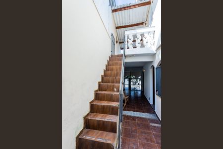 Casa para alugar com 309m², 4 quartos e 4 vagasEscada