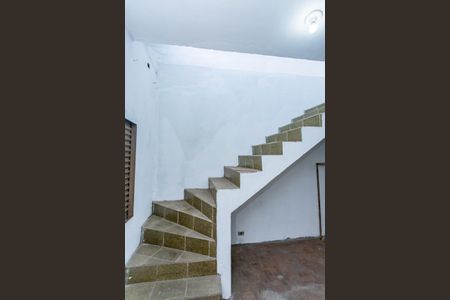 Casa para alugar com 309m², 4 quartos e 4 vagasEscada - edícula