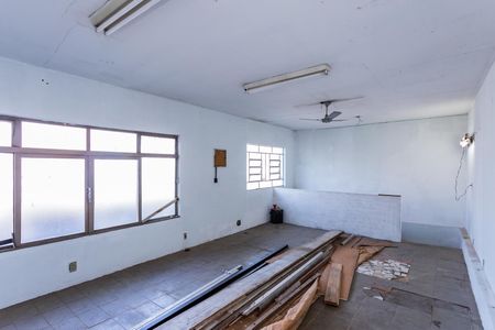 Casa para alugar com 309m², 4 quartos e 4 vagasSalão multiuso - edícula