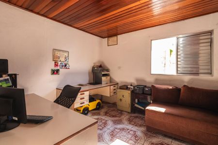 Casa à venda com 403m², 3 quartos e 5 vagasQuarto 2