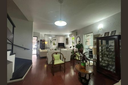 Casa de Condomínio à venda com 3 quartos, 193m² em Vila Elvira, São Paulo