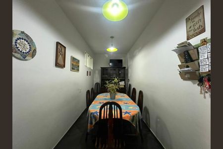 Casa de Condomínio à venda com 3 quartos, 193m² em Vila Elvira, São Paulo