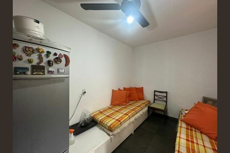 Casa de Condomínio à venda com 3 quartos, 193m² em Vila Elvira, São Paulo