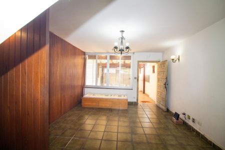Sala de casa à venda com 2 quartos, 115m² em Jardim das Acacias, São Paulo