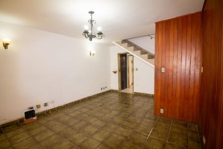 Sala de casa à venda com 2 quartos, 115m² em Jardim das Acacias, São Paulo