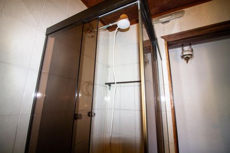 Casa à venda com 115m², 2 quartos e 2 vagasBanheiro