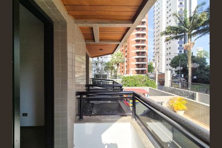 Apartamento para alugar com 277m², 5 quartos e 3 vagasVaranda da Suíte 1