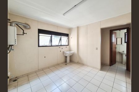 Apartamento para alugar com 277m², 5 quartos e 3 vagasÁrea de Serviço