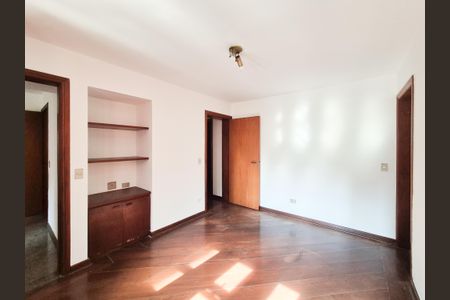 Apartamento para alugar com 277m², 5 quartos e 3 vagasCorredor