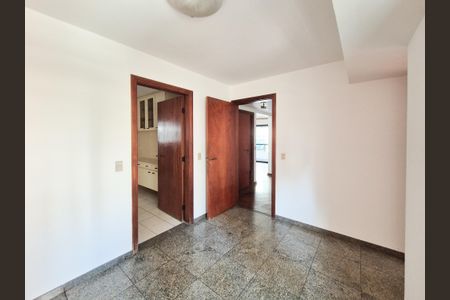Apartamento para alugar com 277m², 5 quartos e 3 vagasCopa