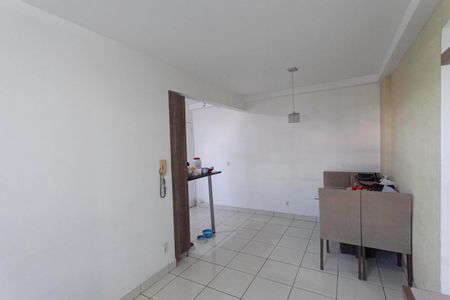 Sala de apartamento para alugar com 2 quartos, 60m² em Venda Nova, Belo Horizonte