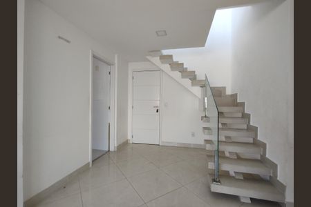 Apartamento para alugar com 135m², 3 quartos e 2 vagasSala