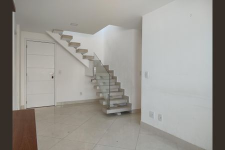 Apartamento para alugar com 135m², 3 quartos e 2 vagasSala