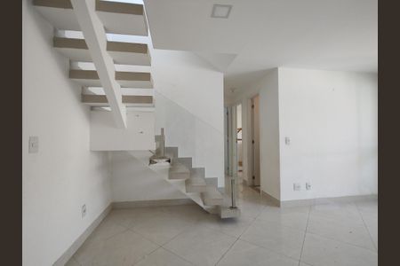 Apartamento para alugar com 135m², 3 quartos e 2 vagasSala