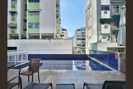 Apartamento para alugar com 135m², 3 quartos e 2 vagasÁrea comum - Piscina