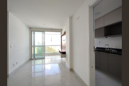 Apartamento para alugar com 135m², 3 quartos e 2 vagasSala