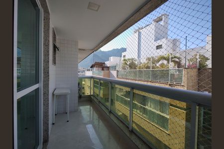Apartamento para alugar com 135m², 3 quartos e 2 vagasVaranda