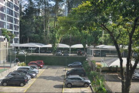 Apartamento à venda com 78m², 2 quartos e 1 vagaDetalhe - Vista do Quarto 01 com Closet e Suíte