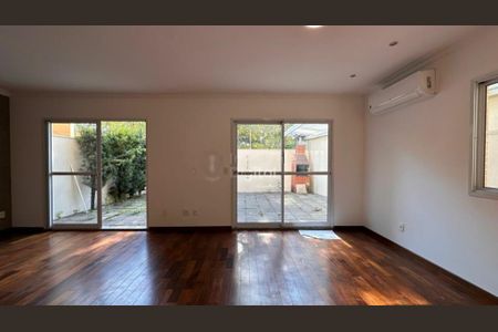 Casa de Condomínio à venda com 4 quartos, 132m² em Vila Sofia, São Paulo