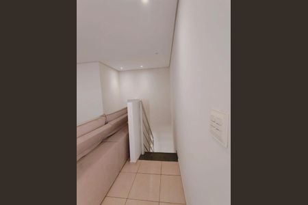 Apartamento à venda com 109m², 3 quartos e 1 vagaEscada