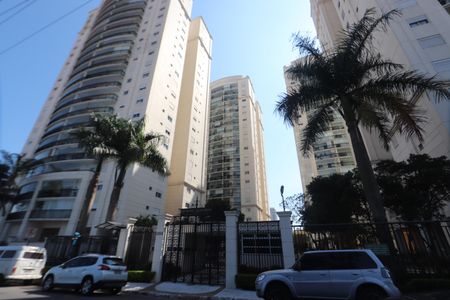 Apartamento à venda com 132m², 3 quartos e 2 vagasFachada